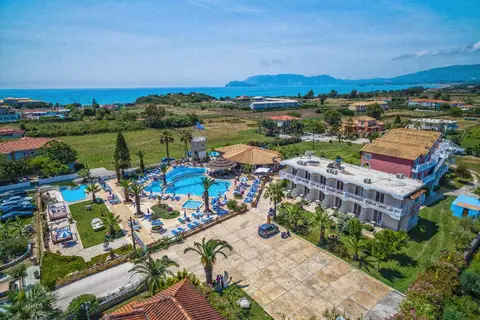 Antonis Apartments & Pool Bar in Δημοτική Ενότητα Λαγανά — foto 3