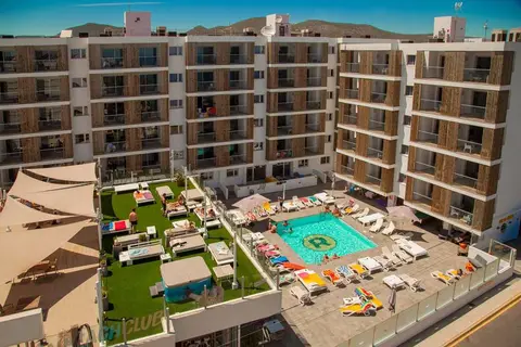 Ryans Ibiza Appartementen in Ibiza — foto 3