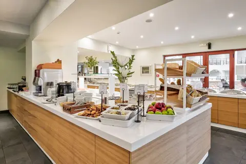 White Olive Premium Hotel in Laganas Municipal Unit, foto 7