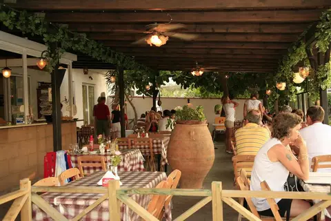 Appartementen Kassandra in Ιαλυσός — foto 4
