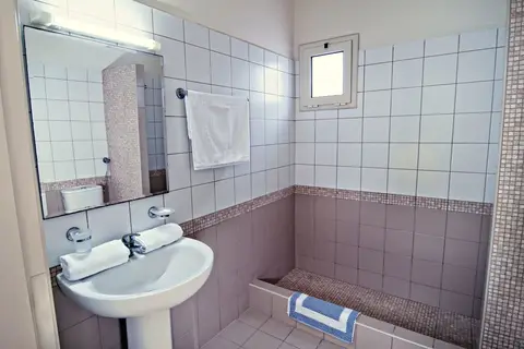 Ourania Apartments in Δημοτική Ενότητα Γουβών — foto 27