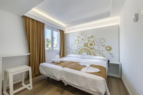 Hotel Triton Beach in Cala Ratjada — foto 16