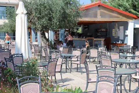 Angela Beach in Καρουσάδες — foto 25