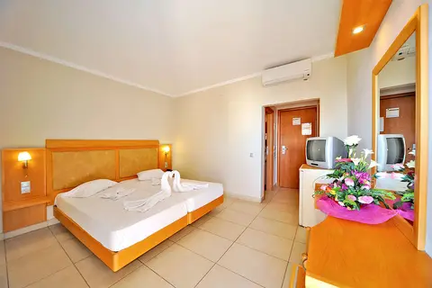 Saint Constantin Hotel in Kos — foto 3