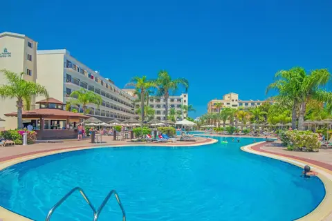 Tsokkos Gardens Hotel in Παραλίμνι — foto 5