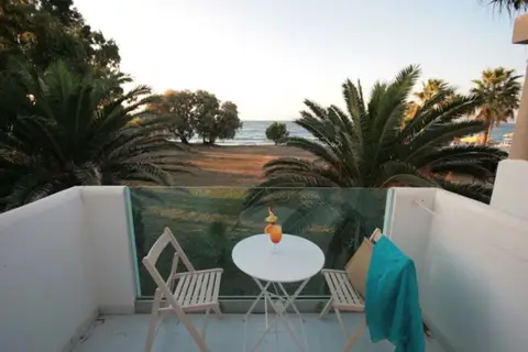 Irina Beach Hotel in Τιγκάκι — foto 19