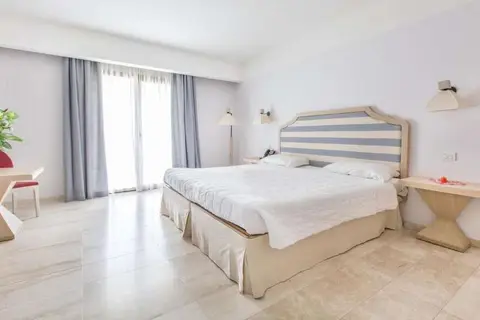 Resort Grande Baia in Lu Palau/Palau, foto 3