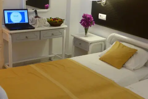 Blue Nest Hotel in Τιγκάκι — foto 22