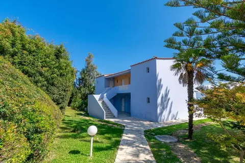 Ibiscus Corfu Hotel in Roda — foto 19