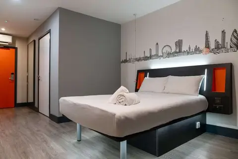 EasyHotel London City Shoreditch in Londen — foto 8