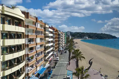 Almirall Apartaments in Lloret de Mar — foto 9