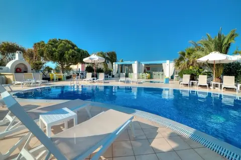 Marillia Village Apartments & Suites in Perivolos