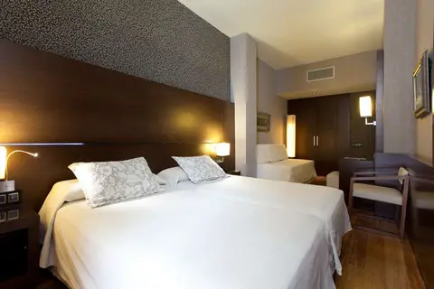 Hotel Colonial Barcelona in Barcelona — foto 12