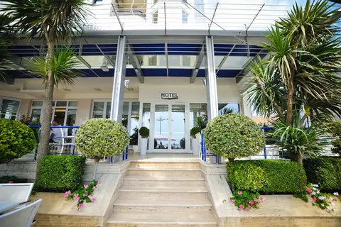 Iliria Internacional Hotel in Durres — foto 19