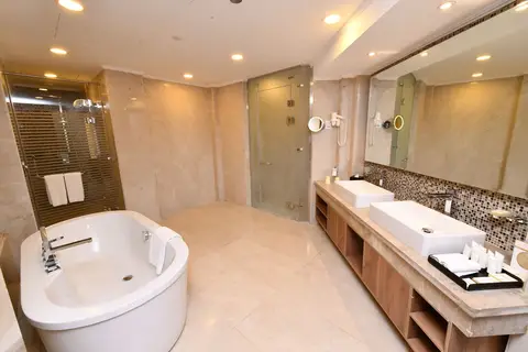 Triumph Luxury Hotel in Cairo — foto 16