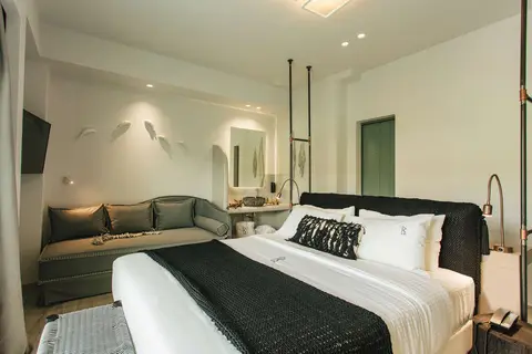 Blue Carpet Luxury Suites in Πευκοχώρι — foto 4