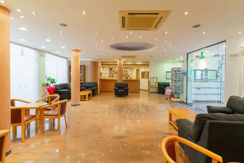 Sunrise Suites in Καλύβες — foto 7