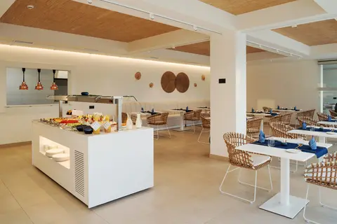 Royal Marina Suites Boutique Hotel in Yaiza — foto 9
