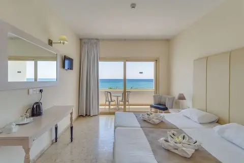 Pierre Anne Beach Hotel in Ayia Napa — foto 3