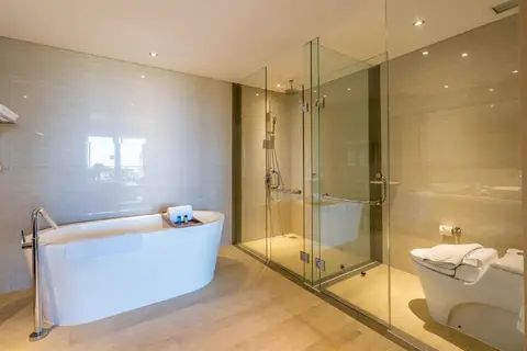 VOUK Hotel & Suites Bali in Kuta Selatan — foto 5