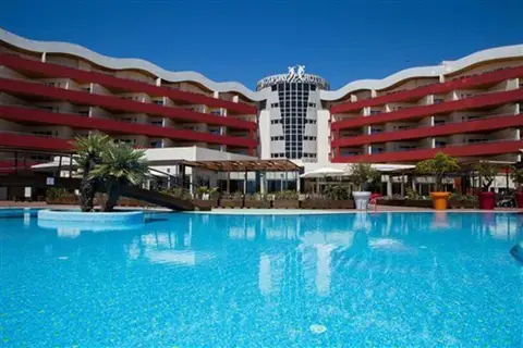 MS Aparhotel in Almada — foto 2