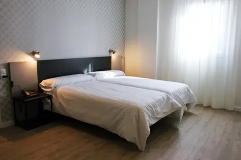 Urban Dream Hotel Nevada in Armilla — foto 17