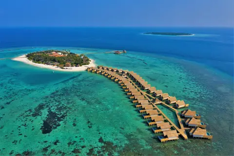 Emerald Faarufushi Resort & Spa in Rah Gili Maldives — foto 20