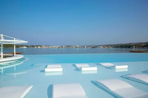Nikki Beach Resort & Spa Porto Heli in Porto Cheli, foto 3