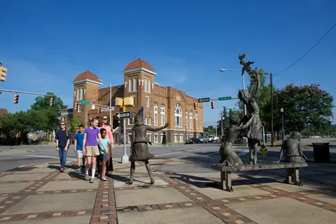 Rock 'N' Roll, Rockets and Elvis in Tulsa — foto 25