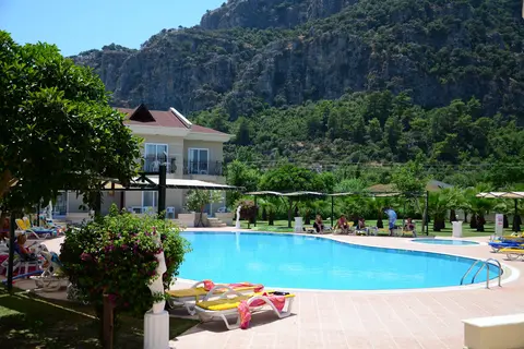 Keskin Hotel in Burhaniye — foto 14