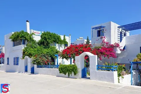 Soultana Rooms & Apartments in Πολλώνια — foto 20