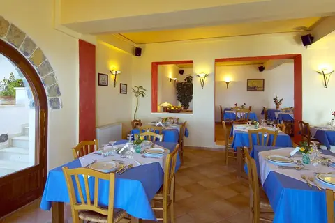 Stefanos Village Hotel in Πλακιάς — foto 10