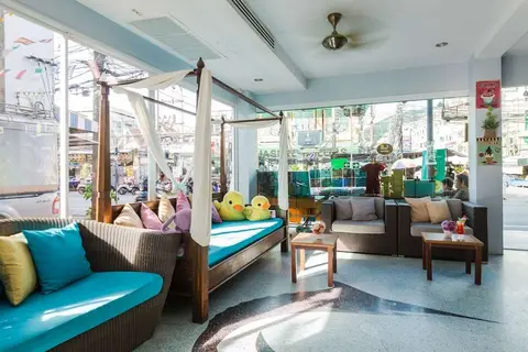 On Hotel in ตำบลกะรน — foto 9