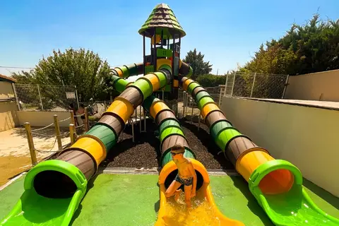 Ludo in Lussas — foto 3