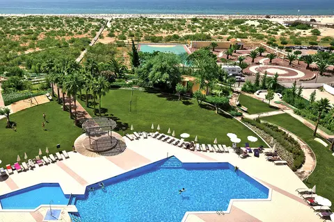 Ozadi Altura Beach Resort in Castro Marim — foto 11