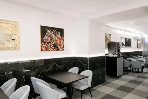 Lisboa 85 Suites & Apartments in Almada, foto 10