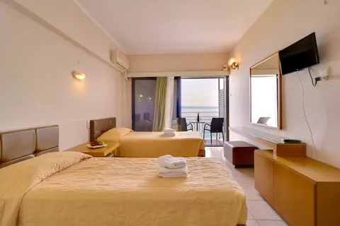 Calamos Beach Hotel in Athene — foto 13