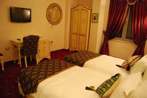 Hotel 2 Kitarrat Boutique & Spa in Durres — foto 9