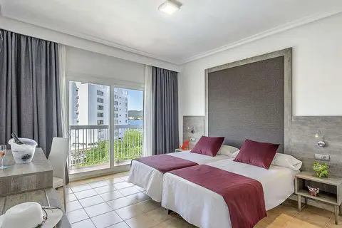 Hotel Vibra Marco Polo I in Sant Antoni de Portmany — foto 3