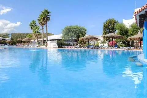 Carema Club Resort in es Mercadal — foto 26