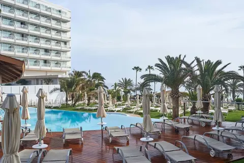 Sunrise Beach Hotel in Παραλίμνι — foto 6