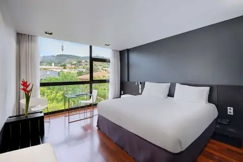 Ikonik Angli in Barcelona — foto 3