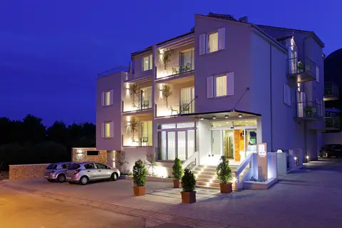 Hotel Bol in Bol
