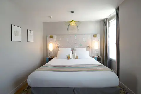 Hotel Littéraire Marcel Aymé in Parijs — foto 30