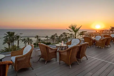 Constantinou Bros Pioneer Beach Hotel in Paphos — foto 29