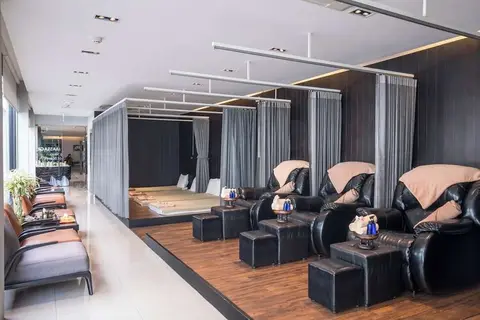 S Ratchada Leisure Hotel in Bangkok — foto 18