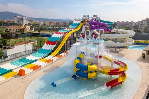 Hotel Golden Taurus Aquapark Resort in Pineda de Mar — foto 29