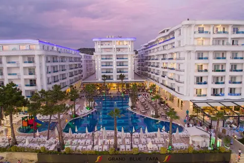 Hotel Grand Blue Fafa in Golem — foto 10
