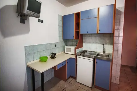 Nireas Studios & Appartementen in Αχαράβη — foto 9