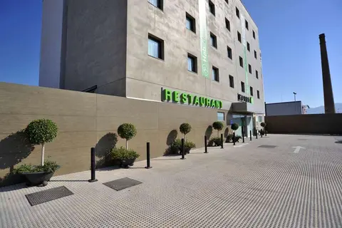 Travelodge Málaga Airport in Malaga — foto 9